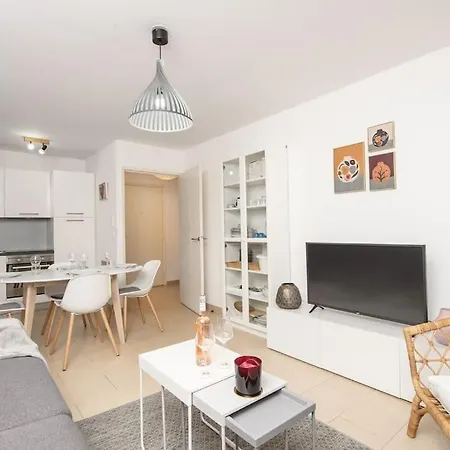 Imperial Plazza * 芒通