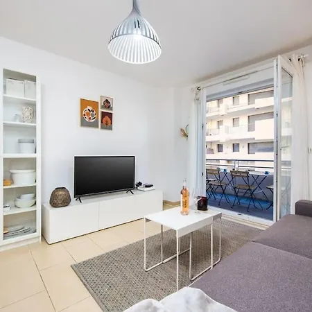 Imperial Plazza 芒通